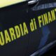 Guardia di Finanza, dettaglio portiere auto con scritta.