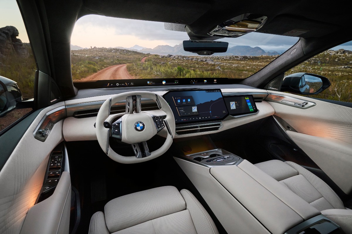 Vista degli interni della nuova BMW X 5.